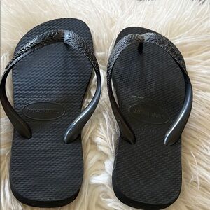 Havaianas Classic Black Flip Flops
